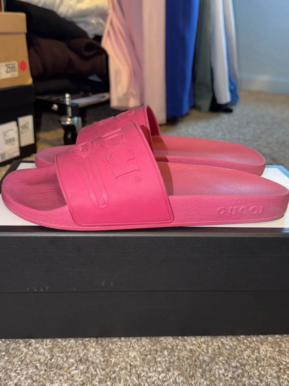 Gucci slide sandals